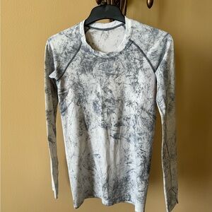 Lululemon Swiftly Tech 2.0 Long-Sleeve - Tye Dye / Marble